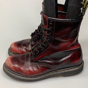 Dr. Martens Shiny Leather Wine / Magohany Boots